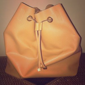 Leather handbag 👜